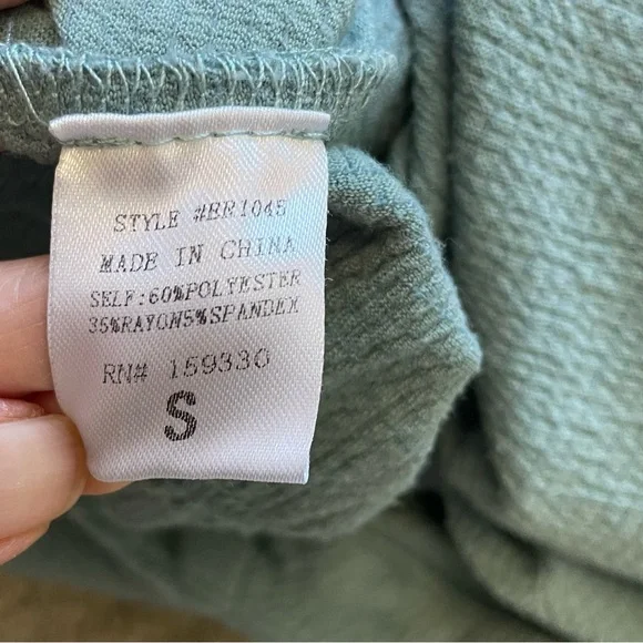 Heyson Long Sleeve Romper Small - Picture 8 of 8